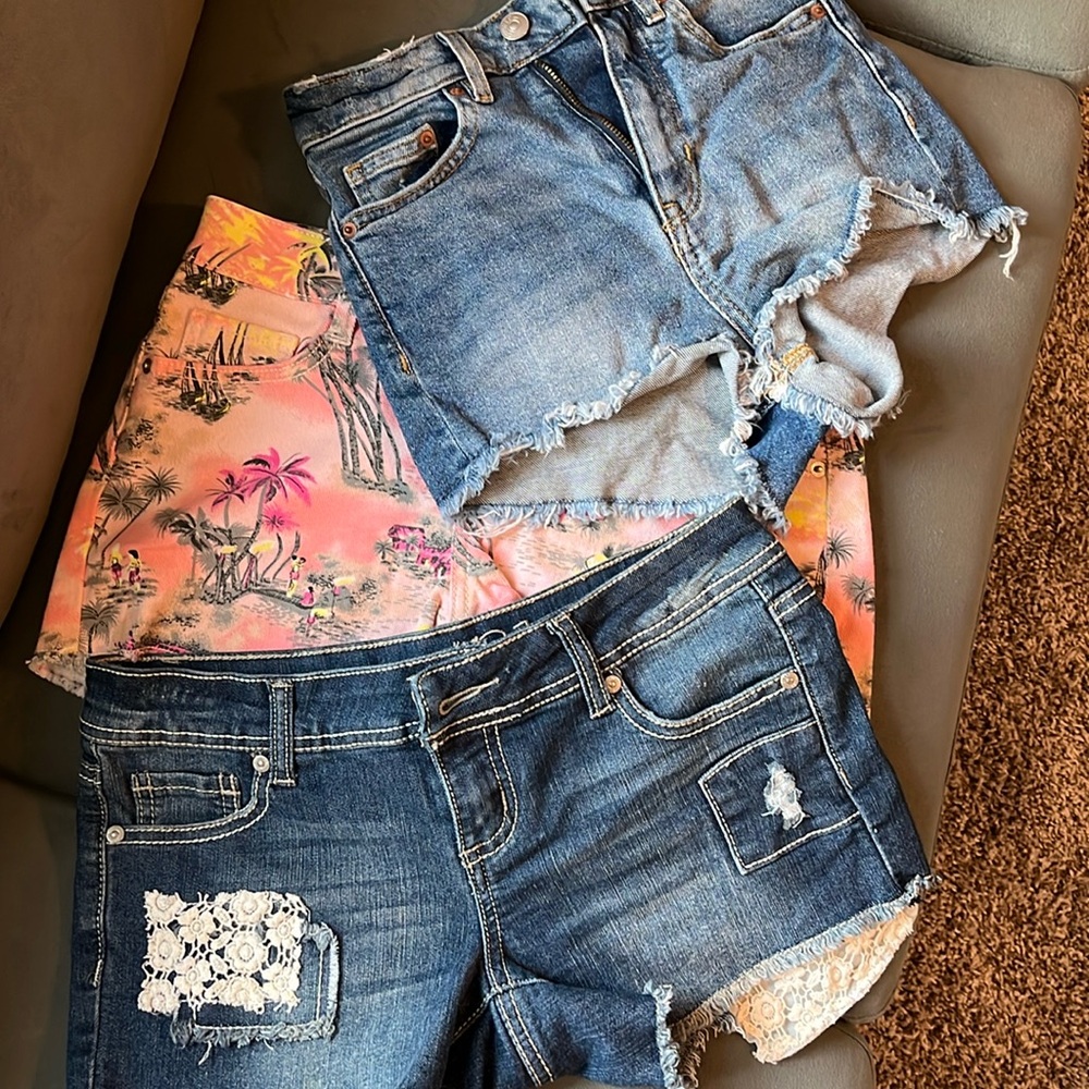 Shorts, size 0 and 1